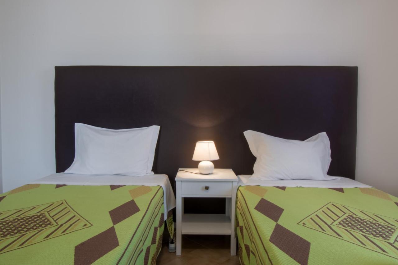 Apartamentos Pinto Quarteira Eksteriør billede